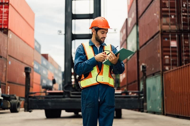 Permissões de trabalho: como monitorar eficientemente?